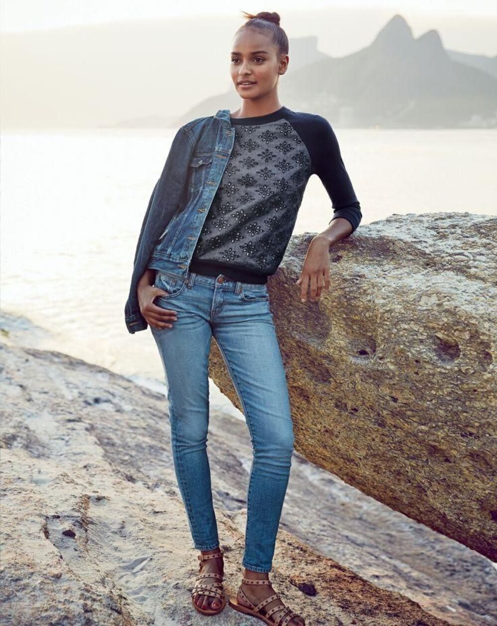 J. Crew Merino Wool Sweater in Chambray Eyelet Navy Size S Preppy Euro Summer